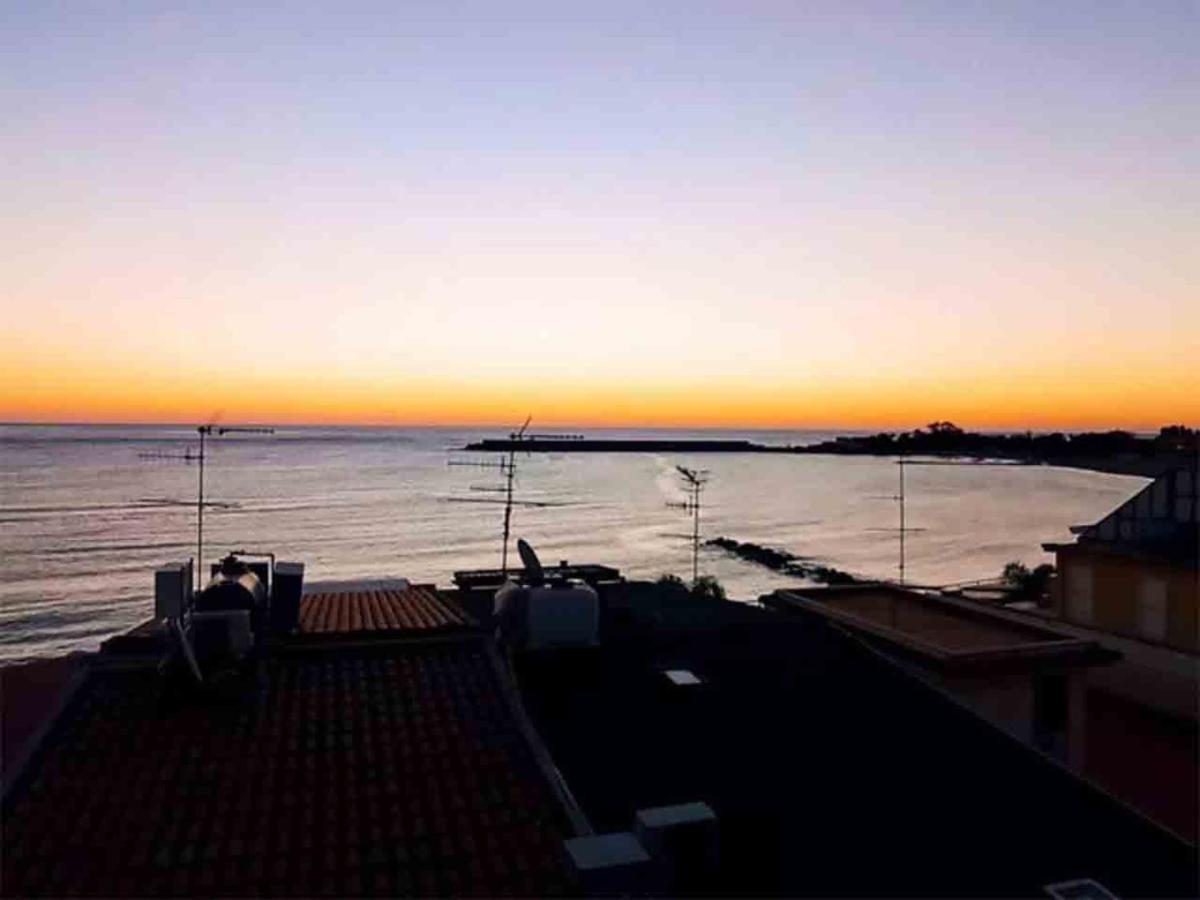 Naxos 101 Apartment A Due Passi Dal Mare Giardini Naxos Εξωτερικό φωτογραφία
